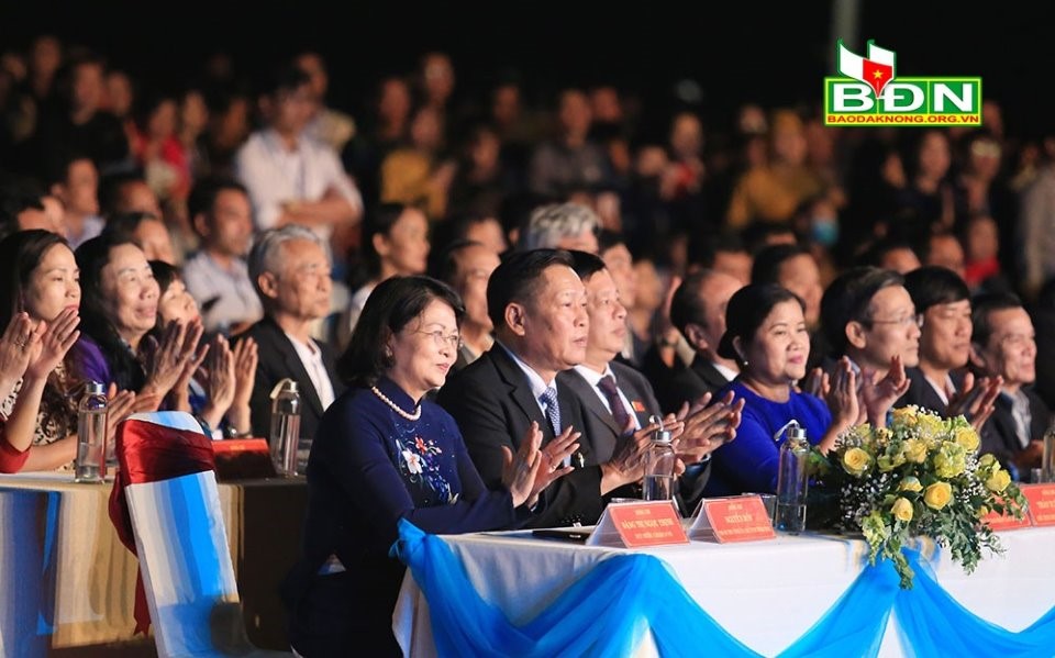 Leaders of Central government and local authorities attended the ceremony