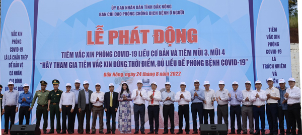 Lễ phát động tiêm vắc xin phòng Covid – 19 liều cơ bản và tiêm mũi 3, mũi 4